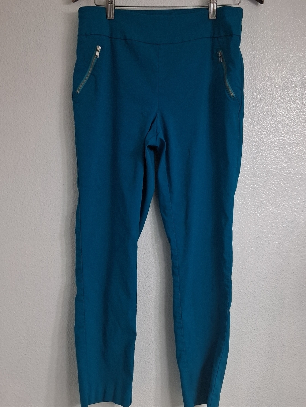 Studio 253 Women's Sky Blue Pull On Pants      Size M